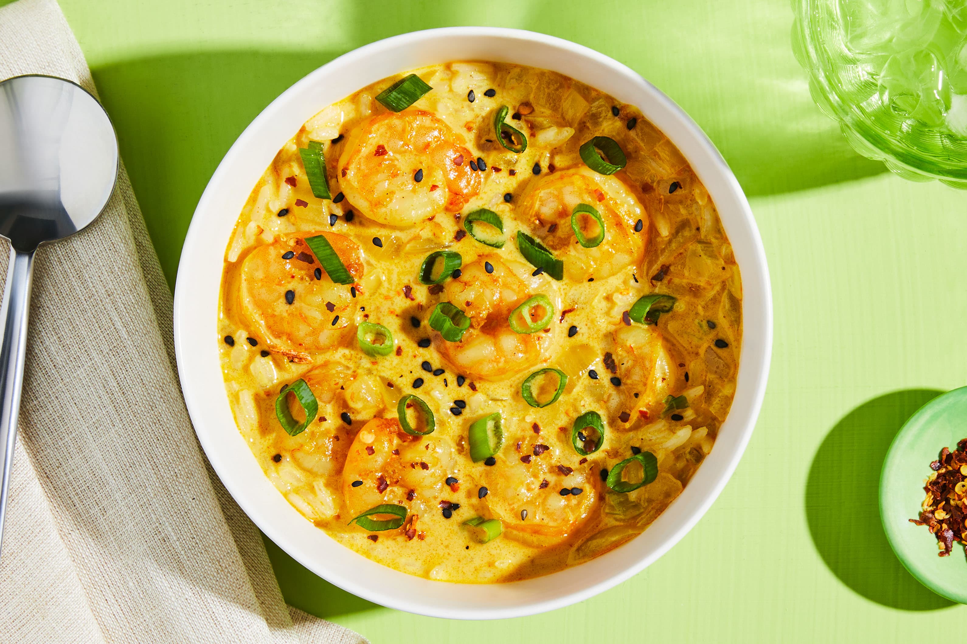 https://images.everyplate.com/f_auto,fl_lossy,q_auto/everyplate_s3/image/spicy-coconut-curry-shrimp-soup-9e896b34.jpg